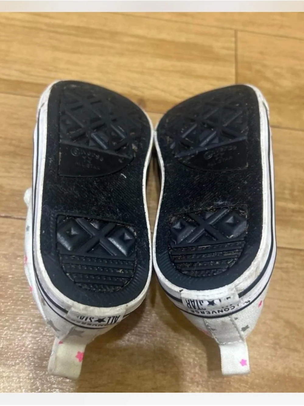 Converse Kids Cream Canvas Velcro Sneakers with Pink & Silver Stars size 10